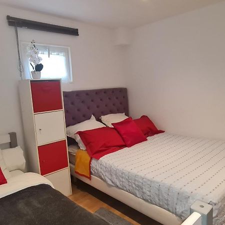 Belle Maison Avec Jardin Rdc T3 De 70M2 Vacances Ou Cure Thermale Rochefort Bagian luar foto