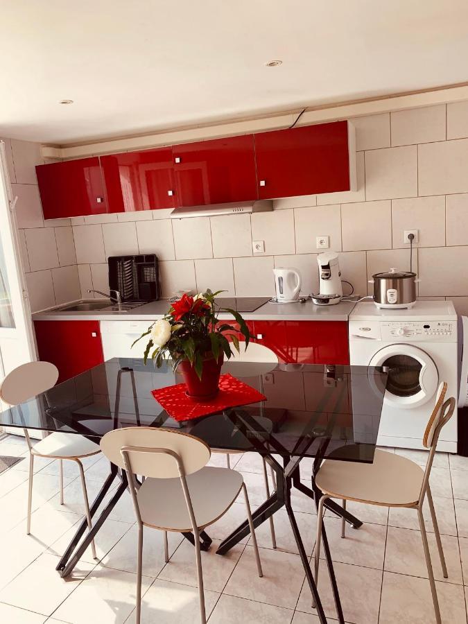 Belle Maison Avec Jardin Rdc T3 De 70M2 Vacances Ou Cure Thermale Rochefort Bagian luar foto