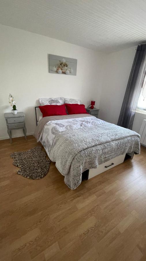 Belle Maison Avec Jardin Rdc T3 De 70M2 Vacances Ou Cure Thermale Rochefort Bagian luar foto