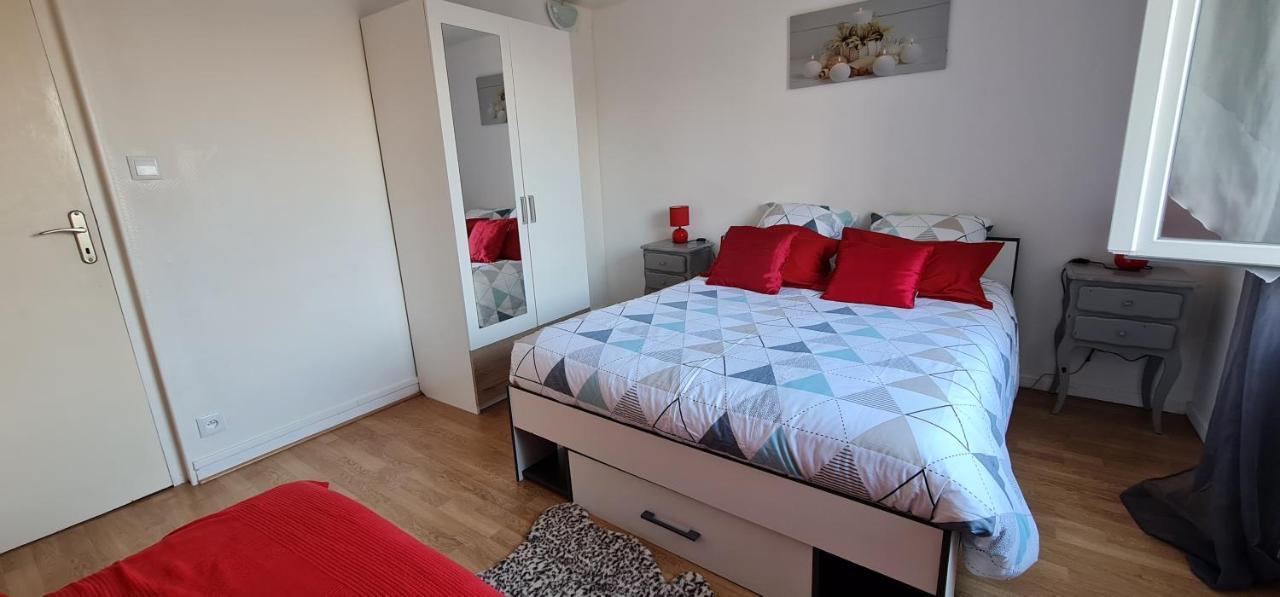 Belle Maison Avec Jardin Rdc T3 De 70M2 Vacances Ou Cure Thermale Rochefort Bagian luar foto